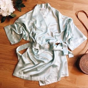 💍 Vintage Christian Dior Silky Robe 💍